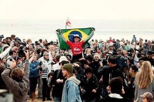 Gabriel-Medina-wins-the-Quiksilver-Pro-France