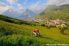 Les 2 Alpes Mountain Biking - view over town
