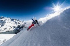 Snowboarding in Tignes