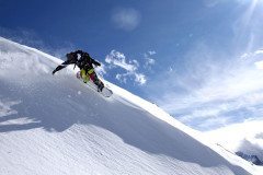 Freeride snowboarding in Les Deux Alpes