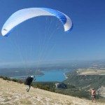 Paragliding in Moustiers-Sainte-Marie in the Gorges du Verdon, France