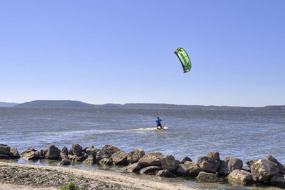 Kitesurfing At Le Jai L Etang De Berre Ultimate France