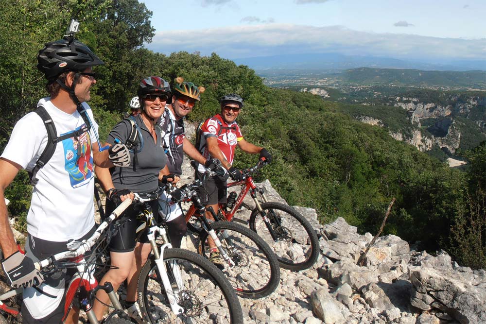 A mountain biking loop from Barjac with views of the Ardeche Gorge