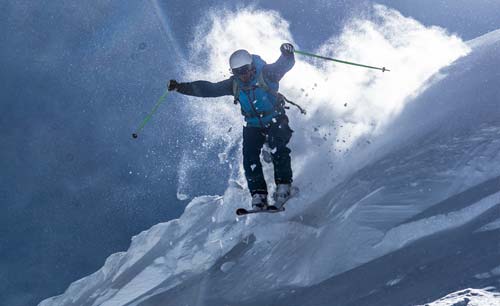 Off-piste skiing in the French Alps