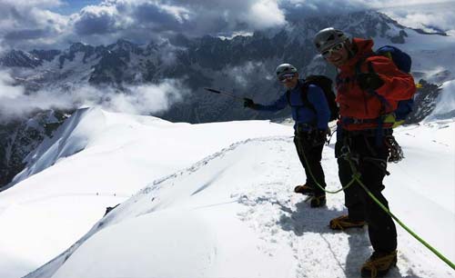 Alpine Essentials climbing course with Adventure Base