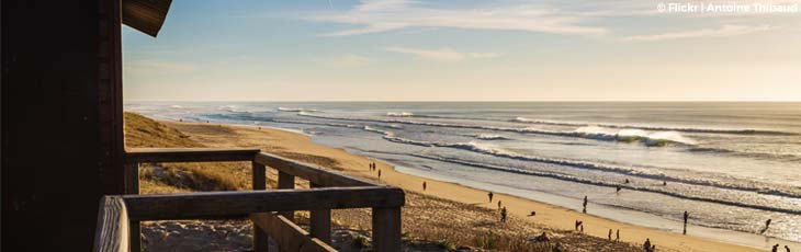 Summer surfing in Mimizan Plage