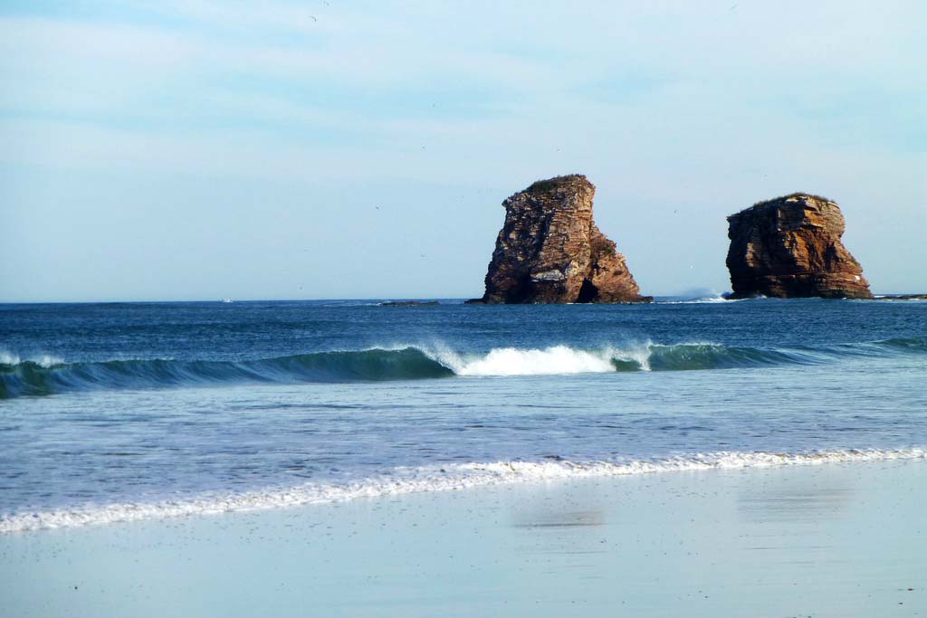 Surfing at Les 2 Jumeaux in Hendaye