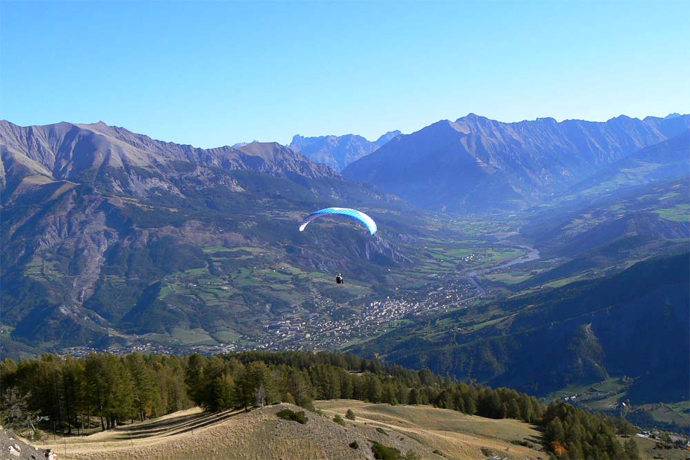 Paragliding in the Mercantour National Park