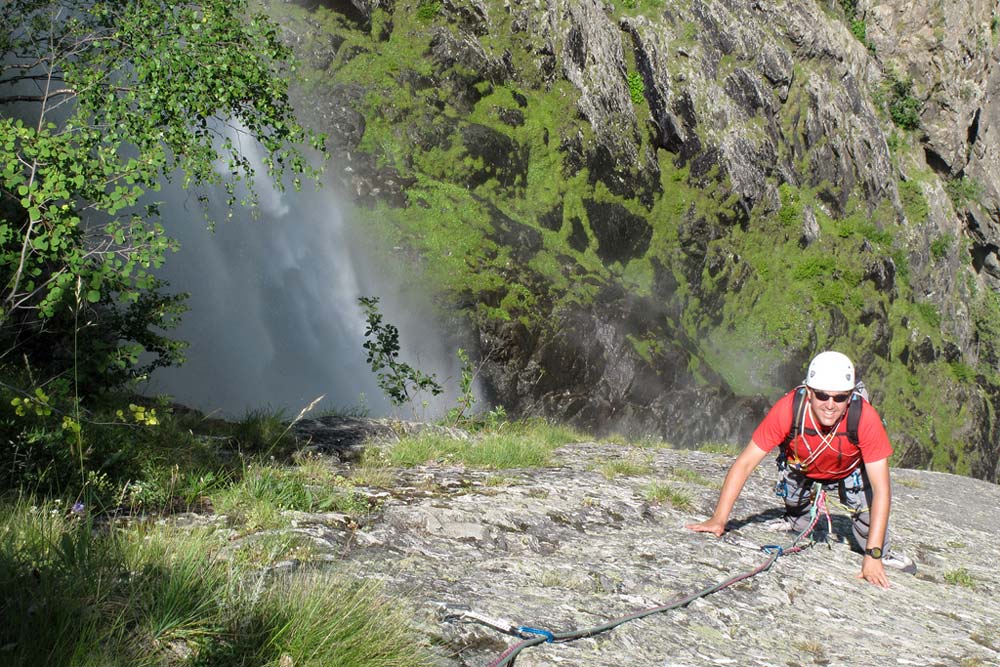 Climbing at the Alpe du Pin waterfall in the Ecrins National Park