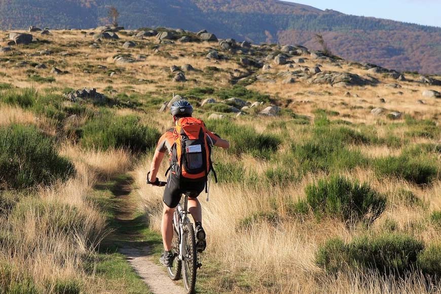 mountainbiken in het nationale Park van de Cevennen