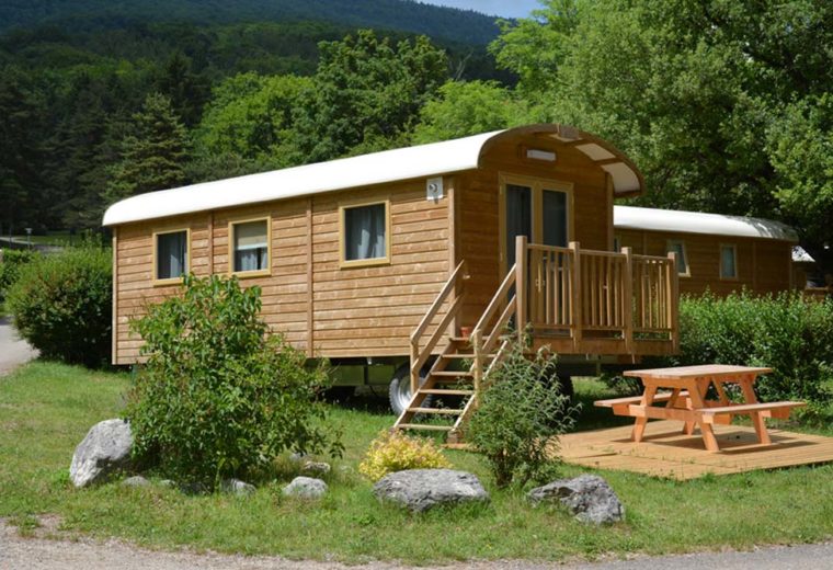 camping-huttopia-bourg-saint-maurice-mobile-home