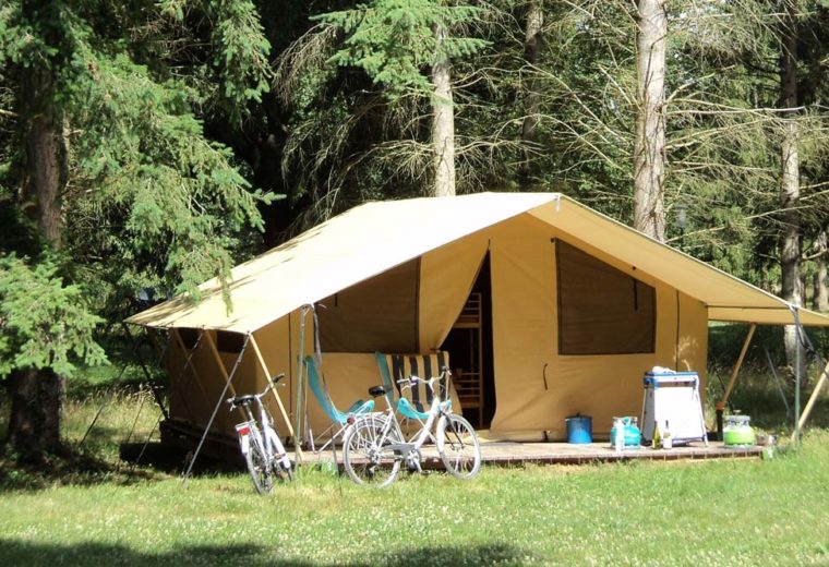 camping-huttopia-la-claree-tent