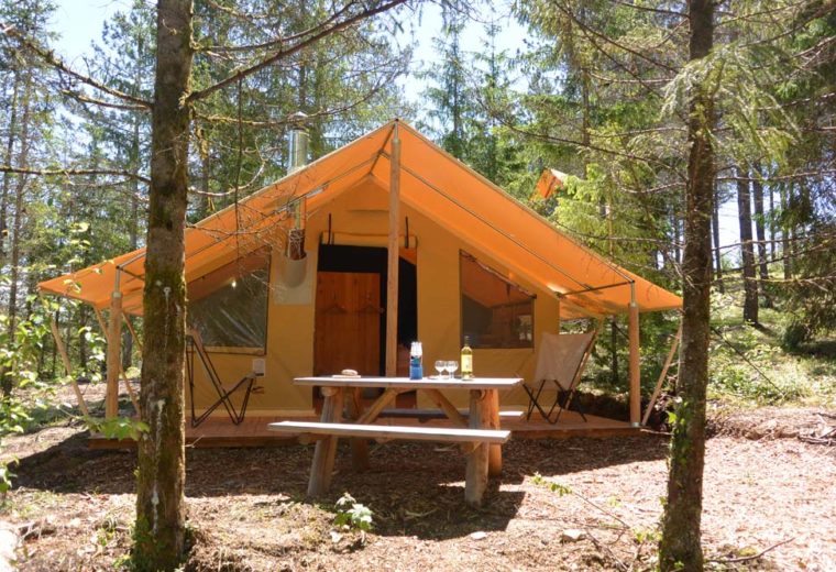 camping-huttopia-lanmary-tent