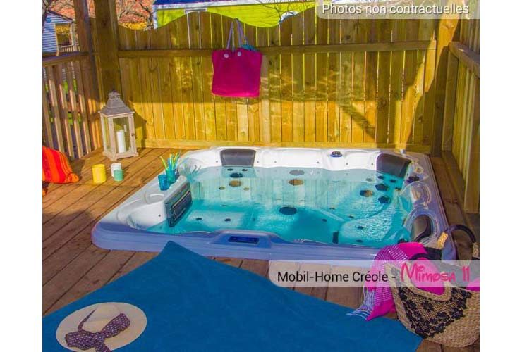 camping-international-giens-jacuzzi