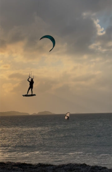 kitesurfing in Almanarre, France