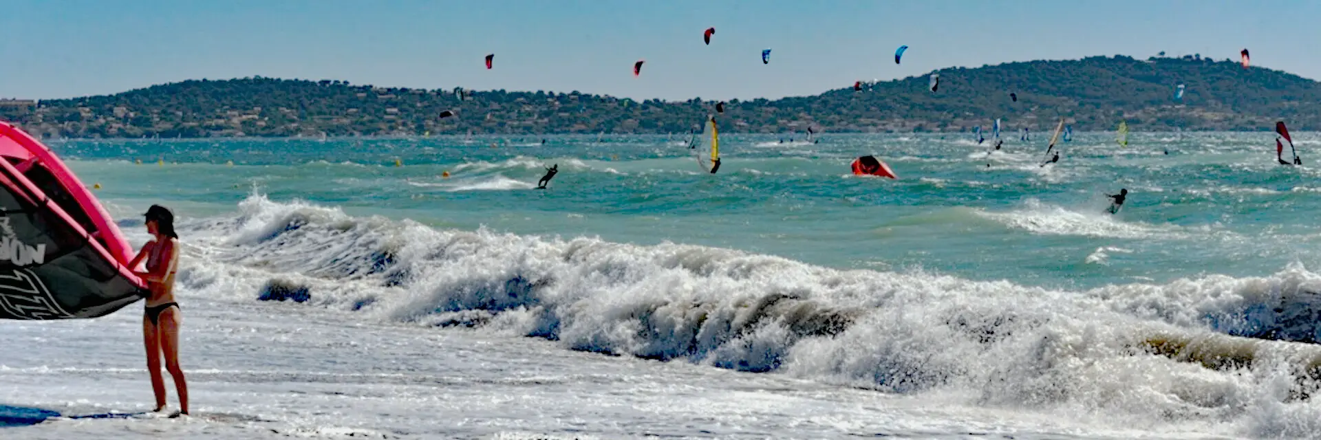 Kitesurfing on Almanarre Beach
