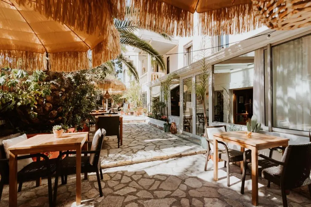 Hôtel Le Petit Castel - Antibes