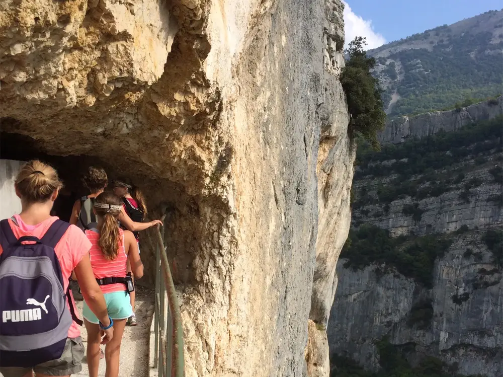 Hikers on the Balcons du Loup trail