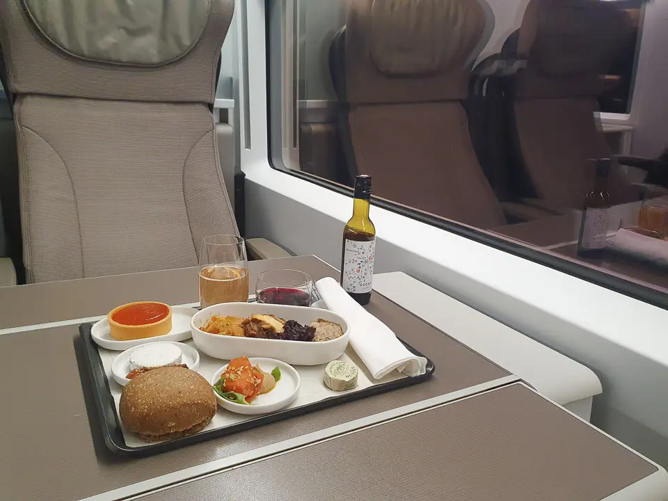 Eurostar Premier class meal service