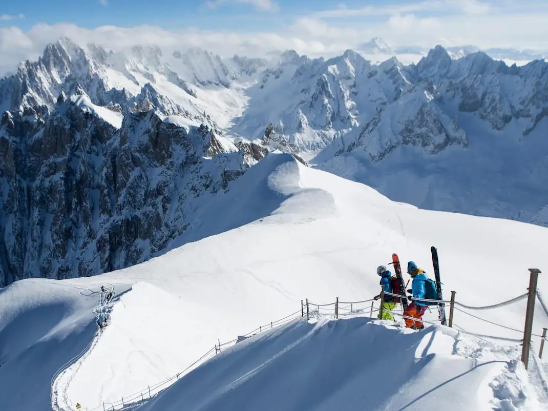 Hiking down to the start of the Vallée Blanche ski descent from the Aiguille du Midi lift station